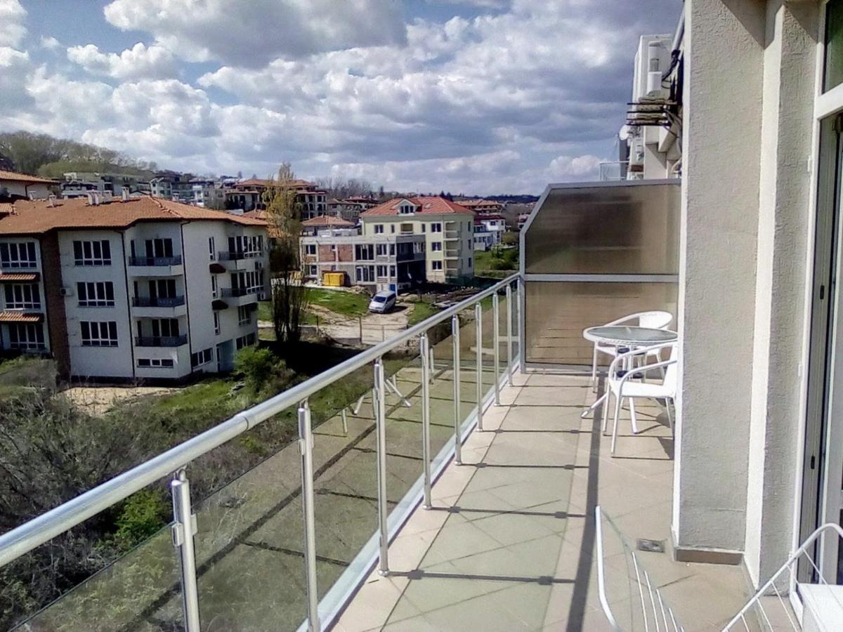 Silver Beach A98 Бяла Екстериор снимка